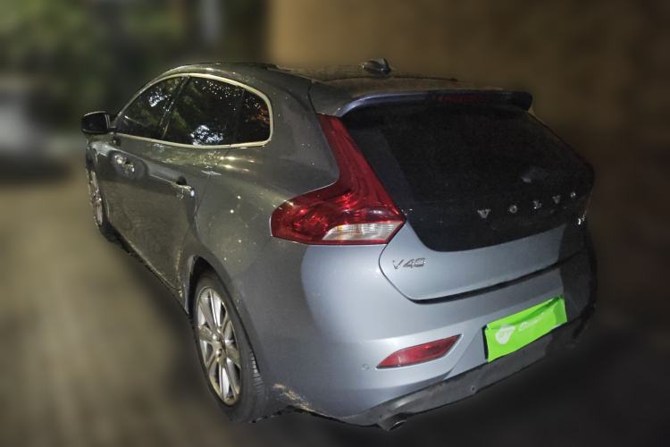 Used Volvo V40 2017 T3 Zhiya Edition Rear Left 45 Deg