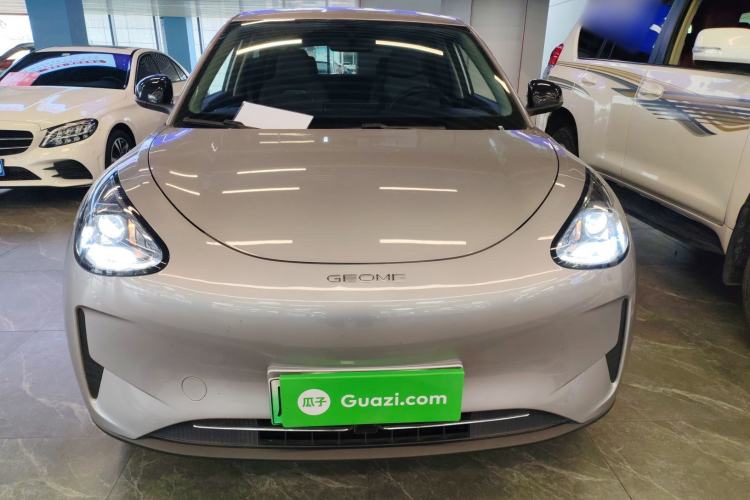 Used Geely Galaxy Geome 2025 410 km Free Version