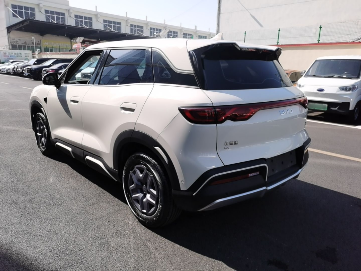 BYD Yuan UP 2025 Intelligent Driving Version 401 KM Dynamic Edition — снимка 4