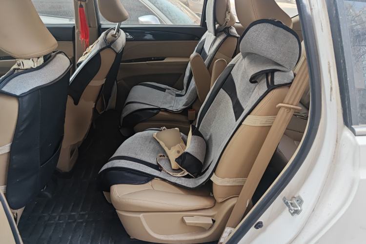 Used Baojun 730 2016 1.5T Manual Luxury Edition 7 Seats
