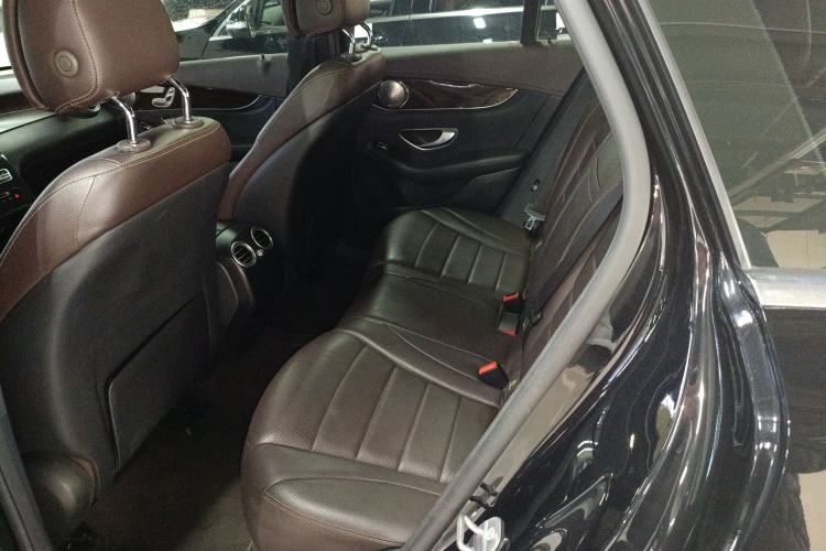 Used Mercedes-Benz GLC 2017 GLC 260 4MATIC Luxury Model