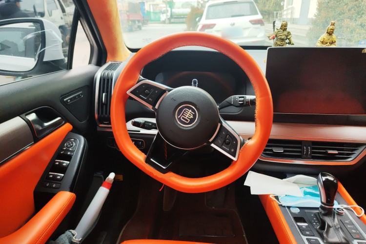 Used BYD Tang 2019 2.0T Automatic SmartConnect Luxury 7-Seater China VI Standard Steering Wheel