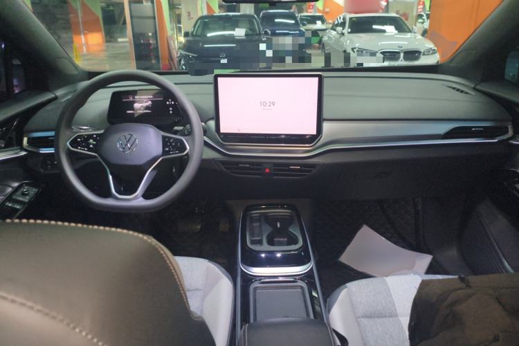 Used Volkswagen ID.4 CROZZ 2025 Pure Edition Center Console