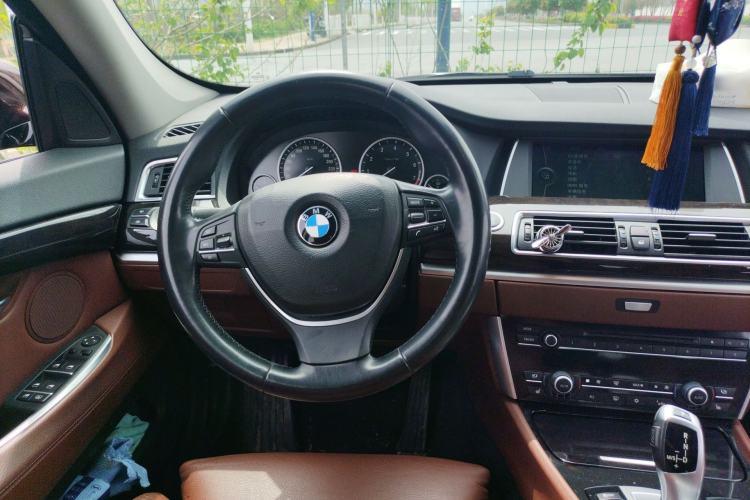 Used BMW 5 Series GT 2010 535i Leading Model Steering Wheel