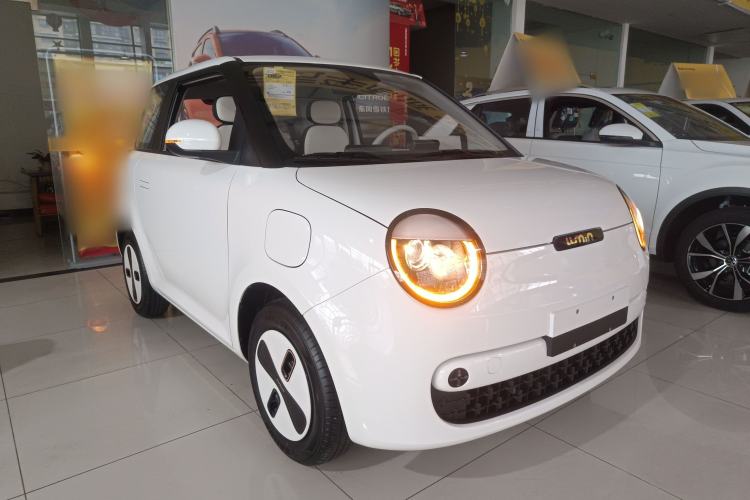 Used CHANGAN NEVO Lumin 2026 Model Treasure Edition 205km Passionate Beige Ningde Front Right 45 Deg