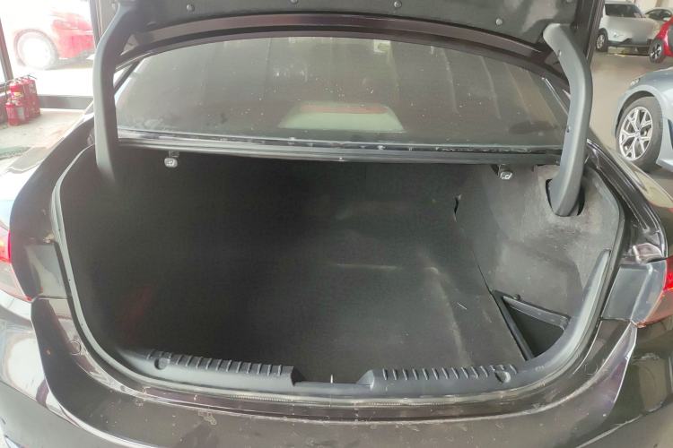 Used Mazda Atenza 2018 2.0L Blue Sky Luxury Edition China V Standard Trunk