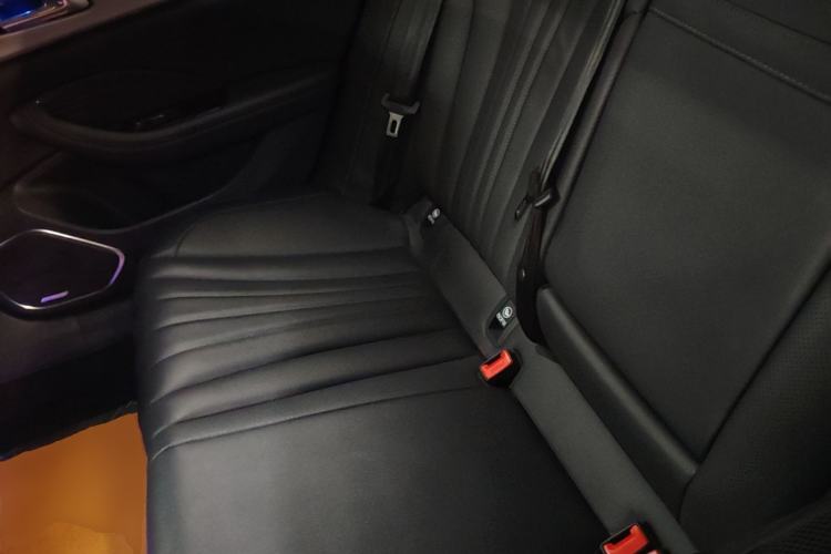 Used Hongqi H5 2023 2.0T Automatic Smart Connect Flagship Edition Left Rear Seat