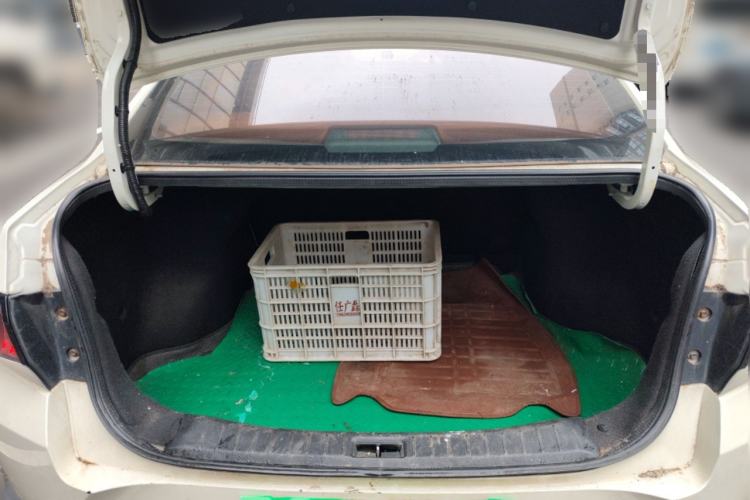 Used Venucia D60 2018 1.6L CVT Smart Connect Elite Edition Trunk