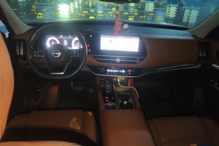 Used Nissan Pathfinder 2024 380 VC-TURBO Four-Wheel Drive Intelligent Driving Version 6 Seats Interior 2