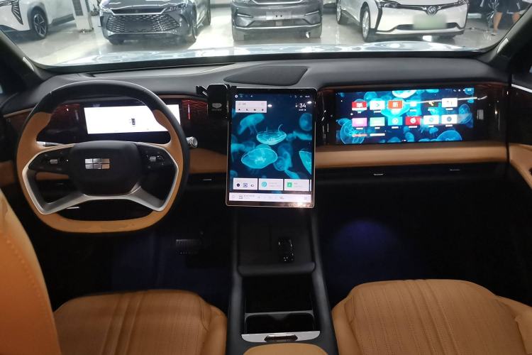 Used Geely Galaxy L7 2023 1.5T 115 km MAX Interior 2