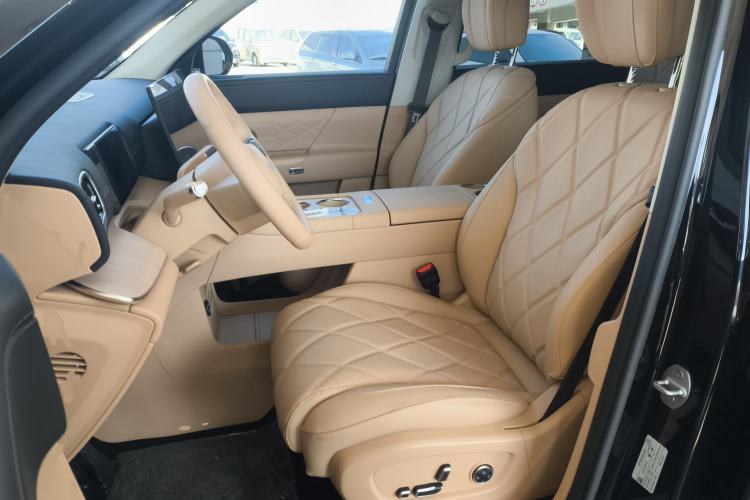 Used Chery T11 2026 Model 220 All-Wheel Drive Family Fun Edition