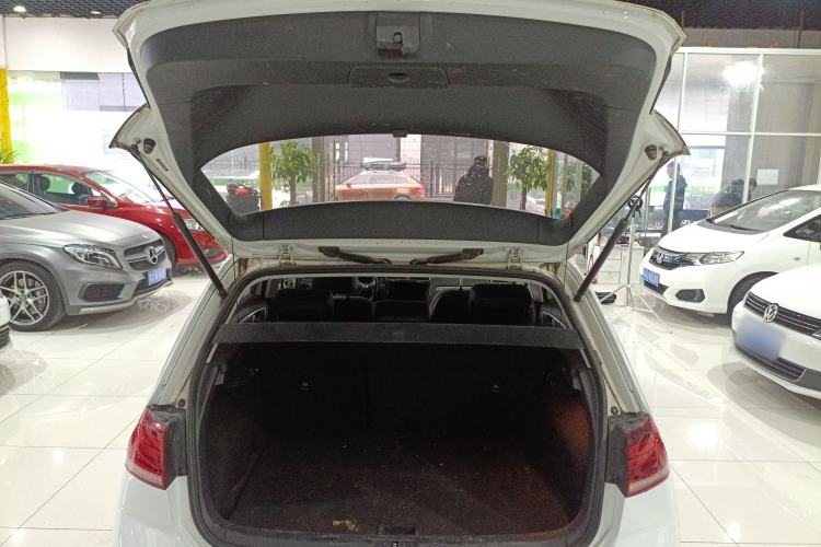 Used Volkswagen Golf 2020 Zhiai Edition 280TSI DSG Comfort Model Trunk