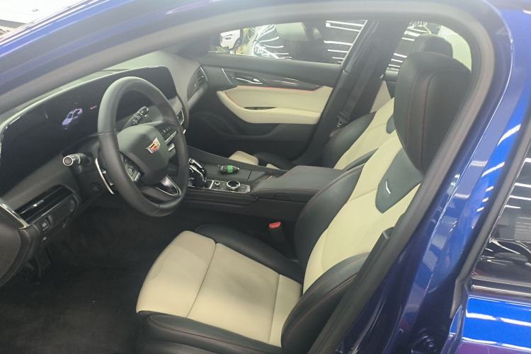 Used Cadillac CT5 2024 28T Platinum Edition Left Front Seat