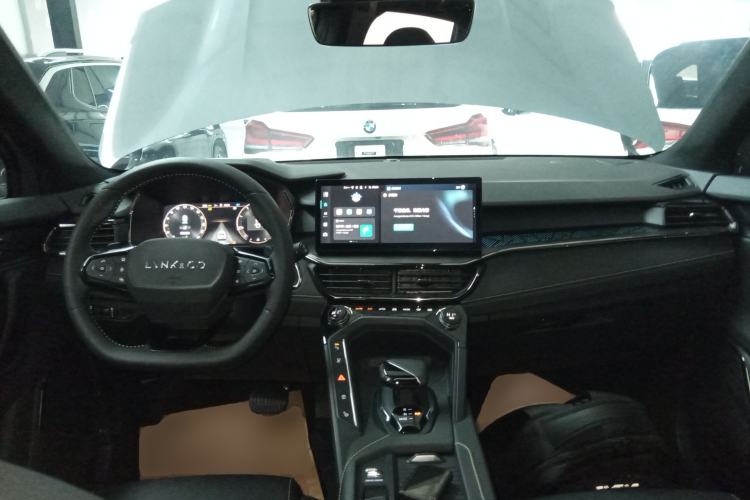 Used Lynk & Co 06 2023 Remix 1.5T Dynamic Halo
