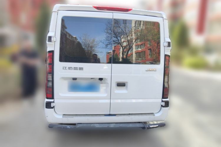 Used JMC Fushun 2023 2.0T Manual Short-Wheelbase Low-Roof Commercial Multi-Purpose Passenger Vehicle 6 Seats with Dual-Opening Tailgate Rear