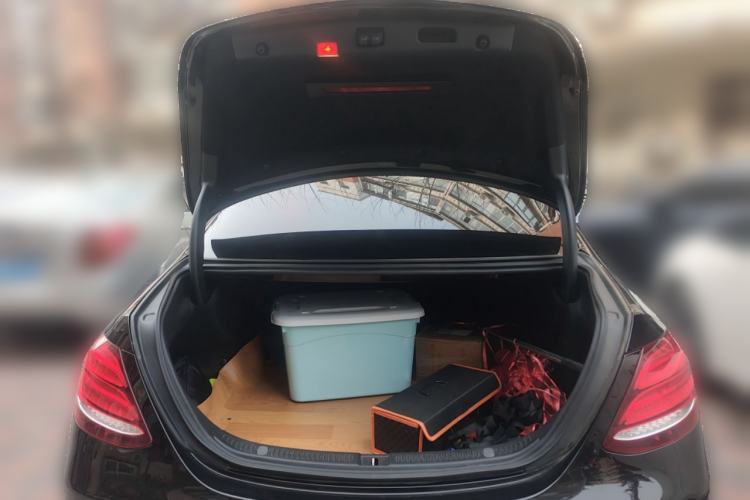 Used Mercedes-Benz E-Class 2019 E 260 L
