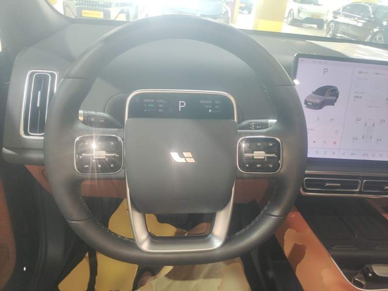 Used Li Auto L7 2024 Pro Model — 10