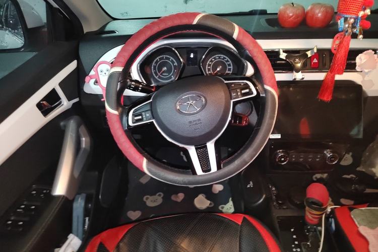 Used JAC Group Refine S2 2015 1.5L CVT Luxury Edition Steering Wheel