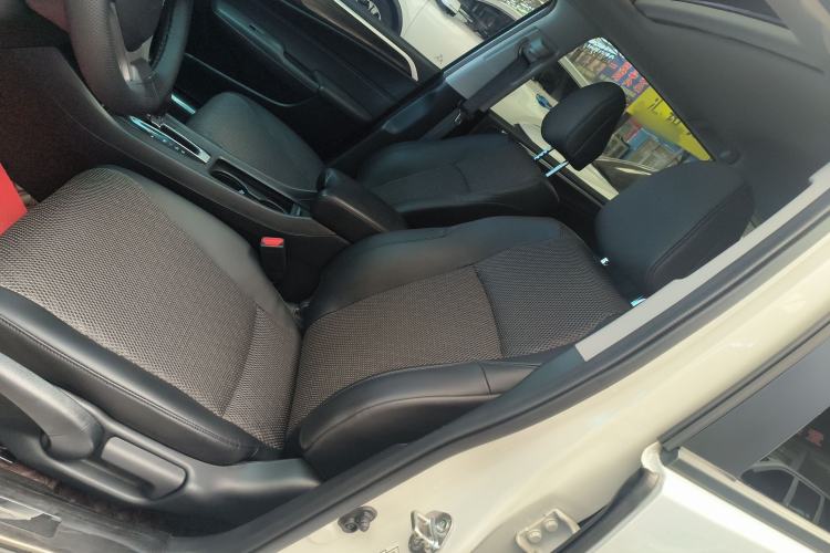 Used Honda Jade 2017 1.8L automatic Comfort version 5 seats Left Front Seat