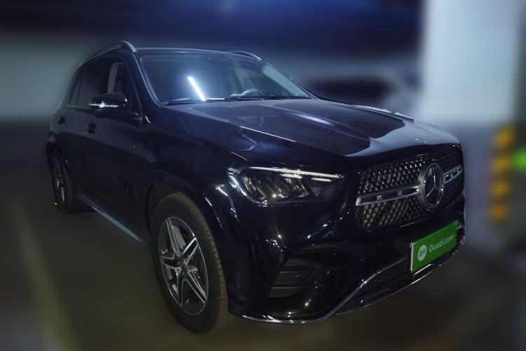 Used Mercedes-Benz GLE 2023 GLE 450 4MATIC Stylish Model Front Right 45 Deg