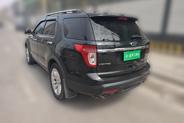 Used Ford Explorer 2013 3.5L Deluxe Model
