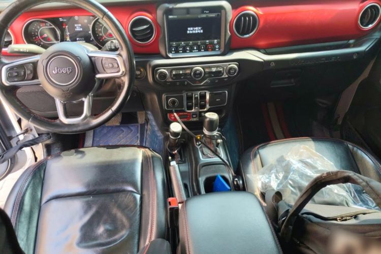 Used Jeep Wrangler 2019 2.0T Rubicon Four-Door Version China V Emission Standard
