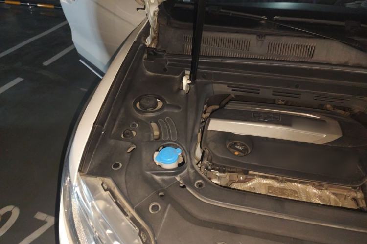 Used Geely Auto Emgrand X7 Sport 2016 2.0L Manual Smart Connect Version