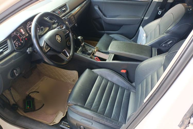 Used Skoda Superb 2016 TSI330 DSG Smart Drive Edition Left Front Seat