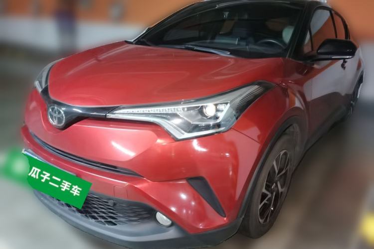 Used Toyota C-HR 2018 2.0L Luxury Sunroof Version China VI Standard