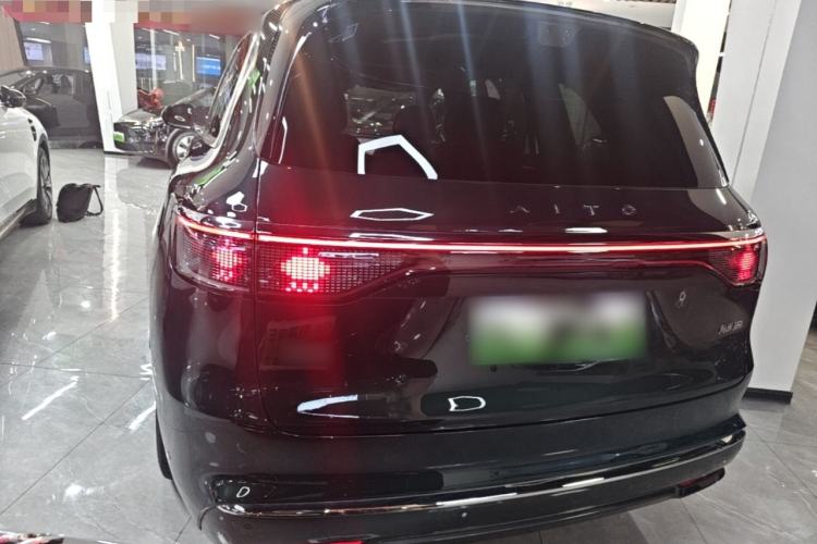 Used Hima AITO M8 2025 Extended-Range Ultra Version 53.4 kWh 6-Seater Edition Exterior 2