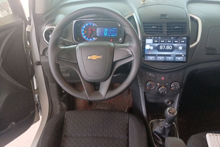 Used Chevrolet Trax 2016 1.4T Manual Two-Wheel Drive Comfort Version with Sunroof