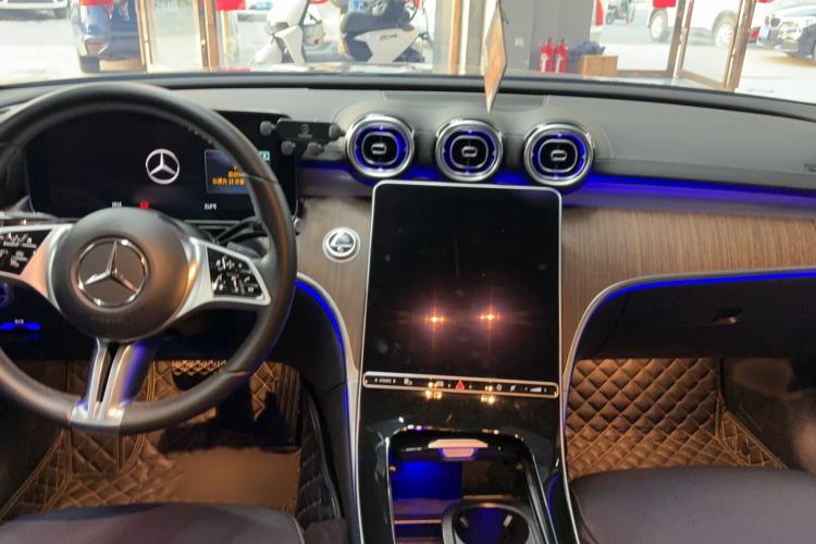 Used Mercedes-Benz C-Class 2023 Facelift C 260 L Audio And AC Panel