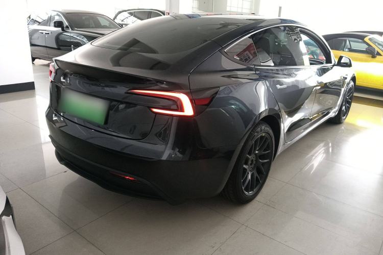 Used Tesla Model 3 2025 Rear-Wheel-Drive Version