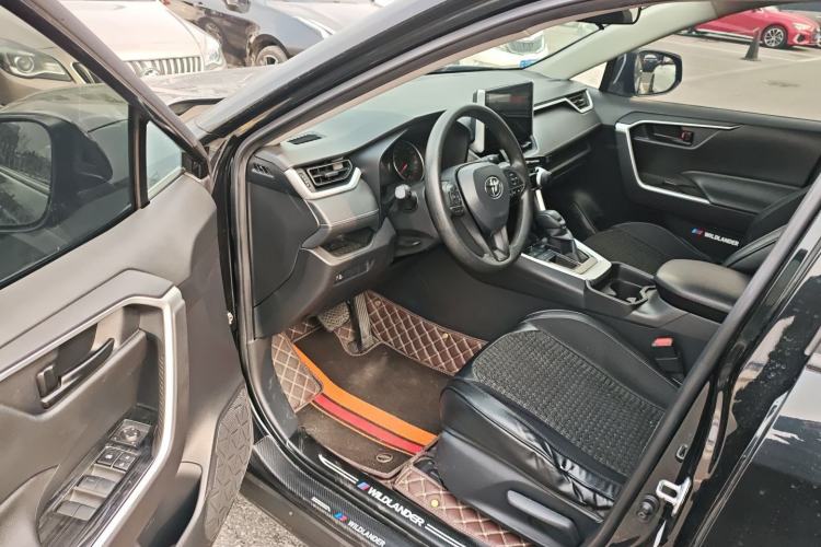 Used Toyota Wildlander 2021 2.0L CVT Two-Wheel Drive Luxury Edition
