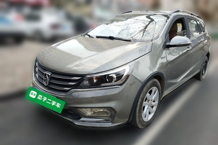 Used Baojun 310W 2017 1.5L Manual Fashion Model China V