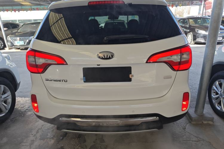 Used Kia Sorento 2013 2.4L 5-Seater Gasoline Luxury Version China IV Standard
