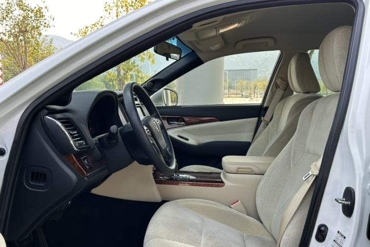 Used Toyota Crown 2015 2.5L Standard Edition Left Front Seat