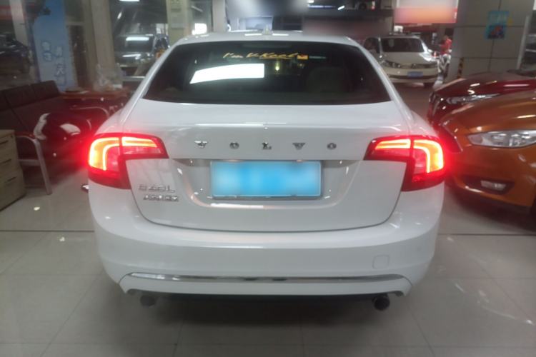 Used Volvo S60 2014 S60L 2.0T Zhiyuan Edition