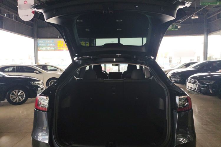 Used Tesla Model Y 2021 Long-Range All-Wheel-Drive Version