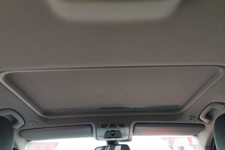 Used BMW 3 Series 2015 320Li Fashion Model
