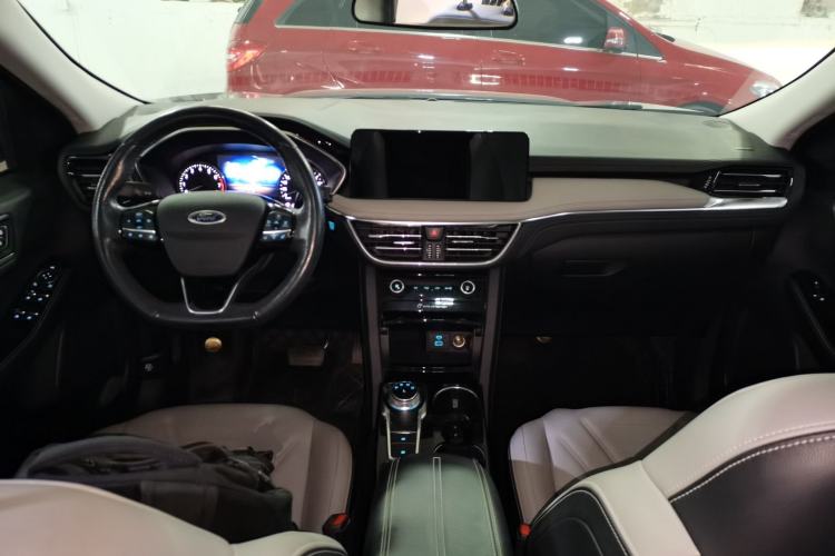 Used Ford Escape 2020 EcoBoost 245 Two-Wheel-Drive Titanium Edition
