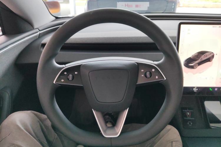 Used Tesla Model 3 2023 Rear-Wheel-Drive Version
