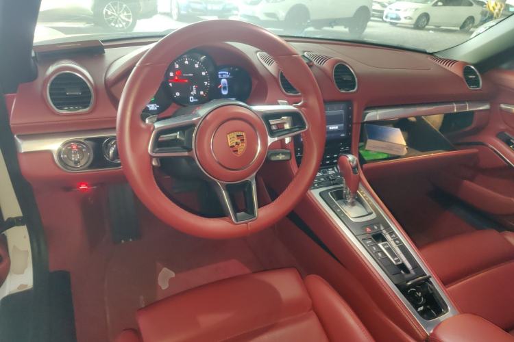 Used Porsche 718 2018 Boxster 2.0T
