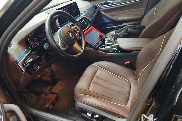 Used BMW 5 Series 2021 Facelifted 525Li M Sport Package Left Front Seat