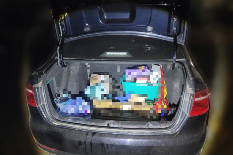 Used Volkswagen Lavida 2013 Revised Classic 1.6L Manual Fashion Edition Trunk