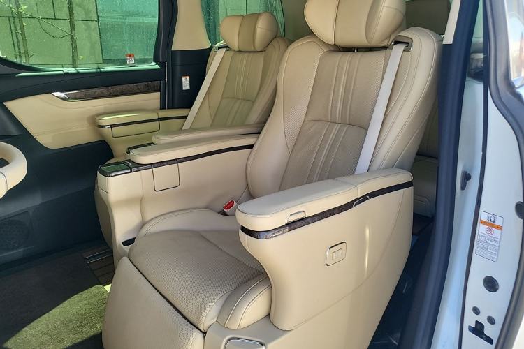 Used Toyota Alphard 2020 Dual-Engine 2.5L Prestige Edition
