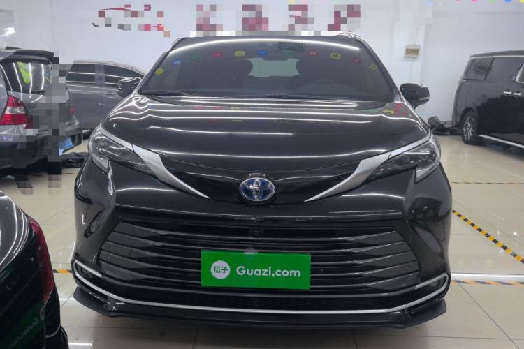 Used Toyota SIENNA 2021 2.5L Hybrid Premium Edition