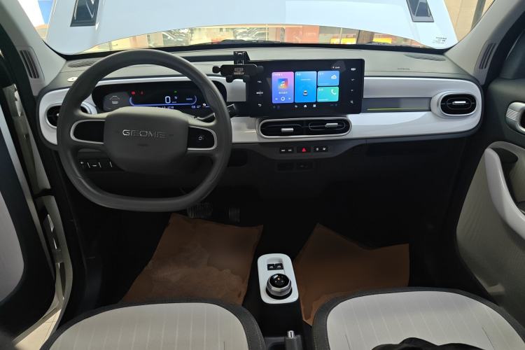 Used Geely Galaxy Panda 2025 210 km – Yuanqi Bear Center Console