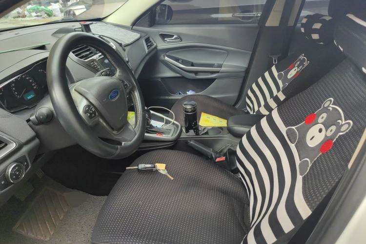 Used Ford Escort 2015 1.5L Automatic Fashion Model