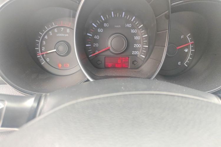 Used Kia K2 2015 Sedan 1.4L MT GLS
